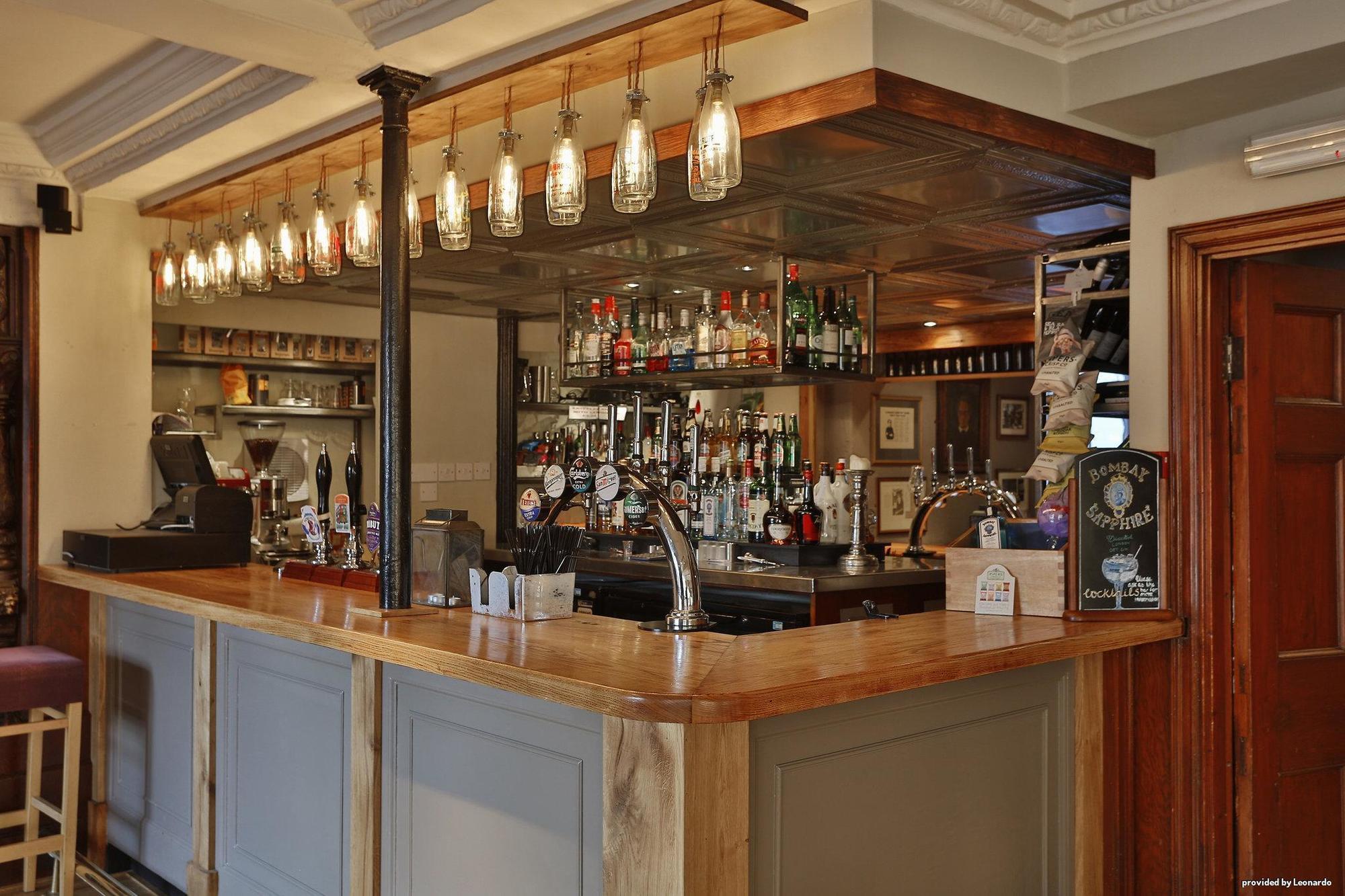 The Three Swans Hotel, Market Harborough, Leicestershire Exterior photo